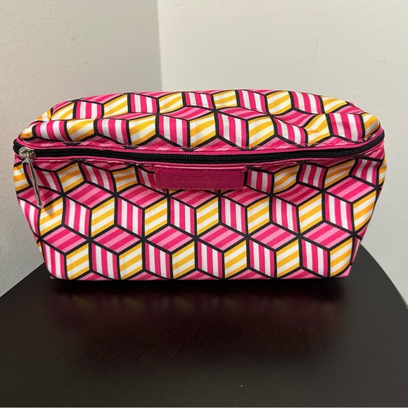 NEW CLINIQUE COSMETICS BAG - Picture 2 of 6